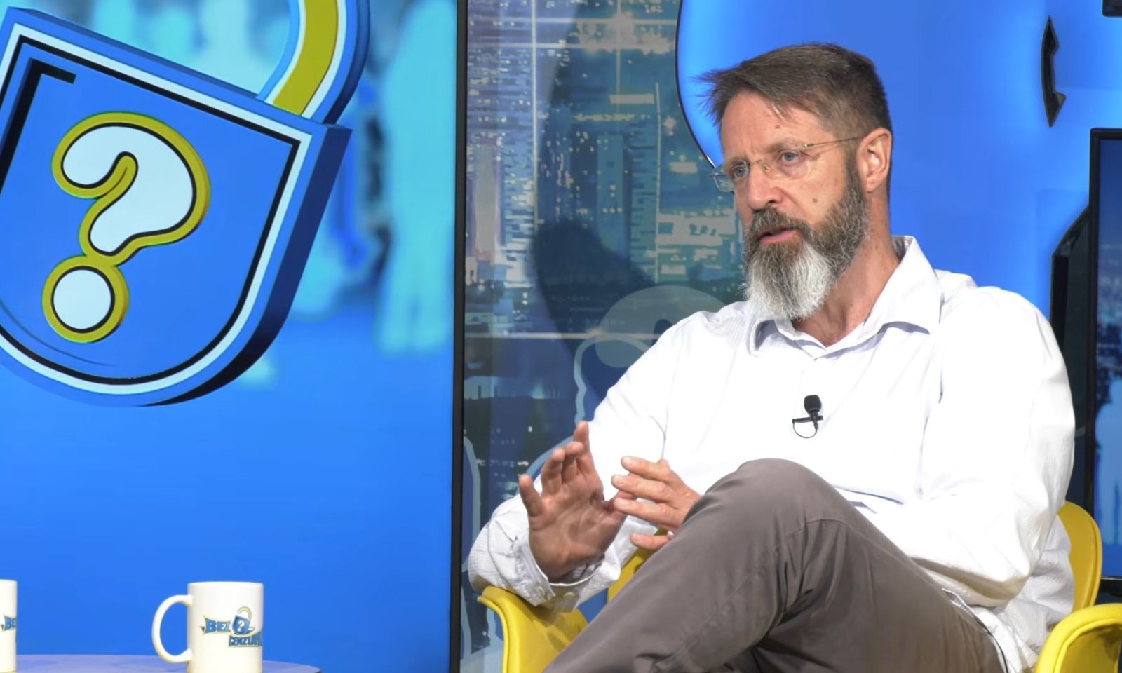 Ристивојевић: Вучић контролише све гране власти (видео)